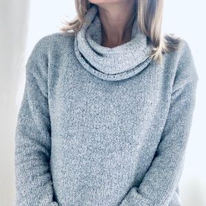 BB Dakota Turtle Neck